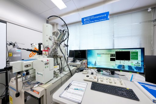 電子プローブマイクロアナライザー（EPMA）